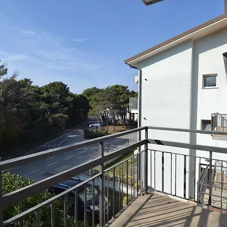 Decent In With A Terrace *